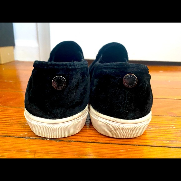 Steve Madden Slip on Shoe - Picture 4 of 5